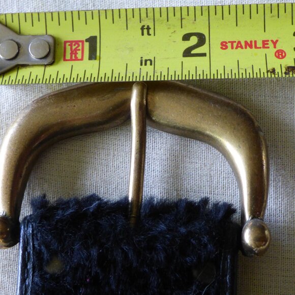 VINTAGE BLACK FUZZY PANT / SKIRT BELT PREOWNED TOTAL OF 36\